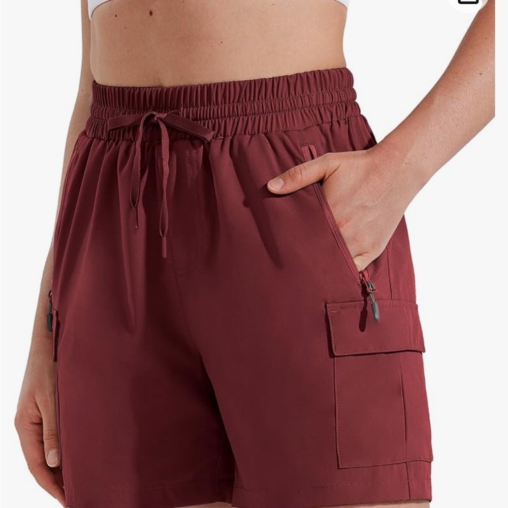 Maskers Large Elastic Zip Pockets Women's Burgundy Shorts